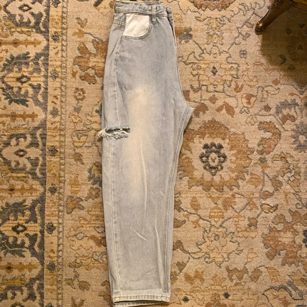 Light Wash Denim Jeans women’s size Small Boyfriend Fit Baggy Style